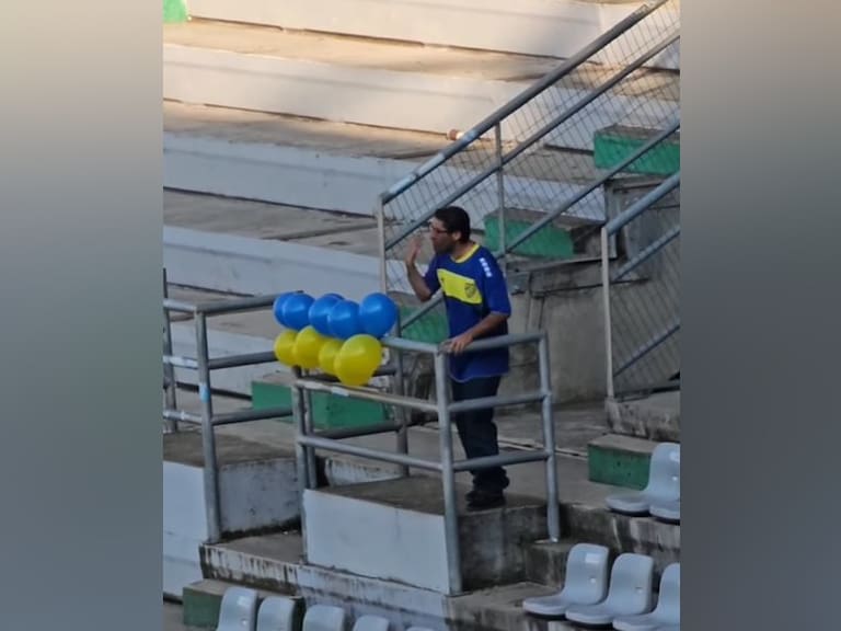 “Me dedico a alentar a mi equipo y ser feliz”: la historia del único hincha de Barnechea que apoyó a su equipo ante Temuco