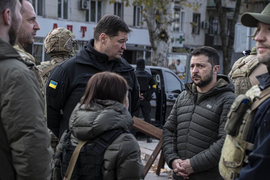 El presidente de Ucrania Volodimir Zelenski en su visita a Jersón