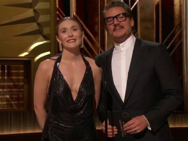 Con chascarros y muerto de la risa: Así fue la presentación que hizo ...