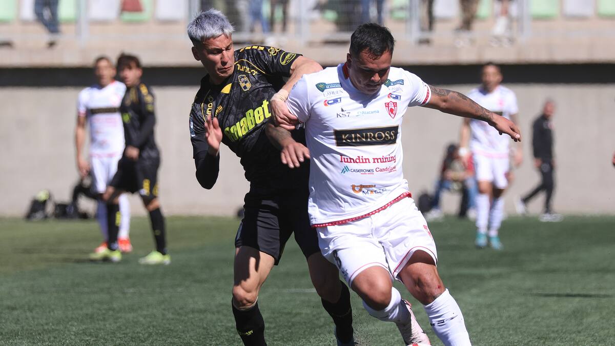 Cayó el puntero: Deportes Copiapó se hizo respetar ante Coquimbo Unido y sumó tres puntos vitales