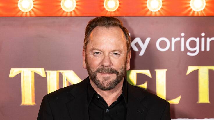 Arrestan a Kiefer Sutherland por presunta amenaza de muerte a conductor de Uber