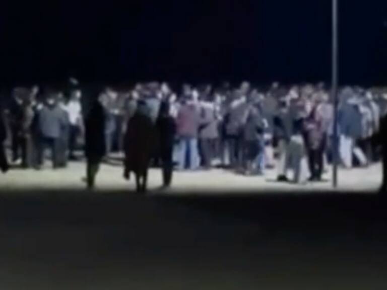 fiesta clandestina en la playa de Cachagua