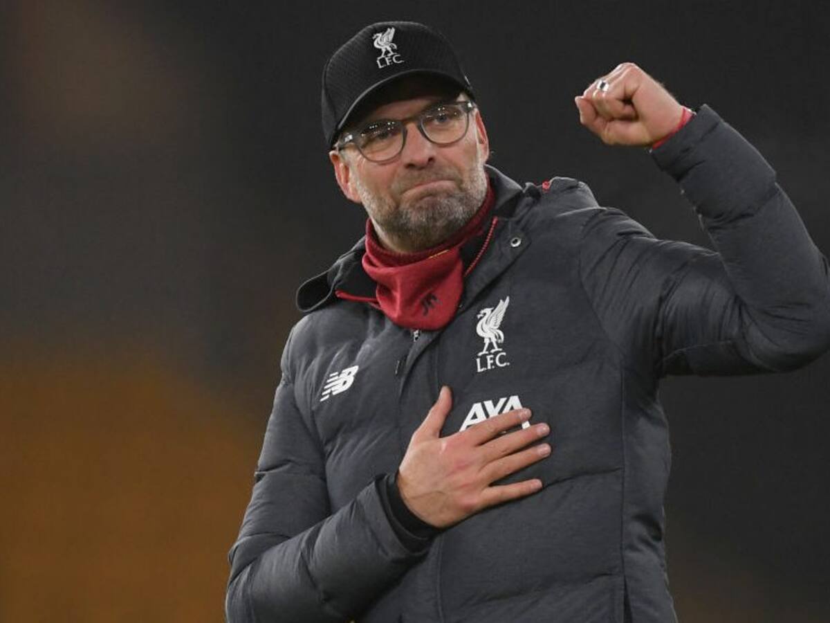 Clubes de la Premier League acordaron retomar el fútbol, si es que el Gobierno lo permite