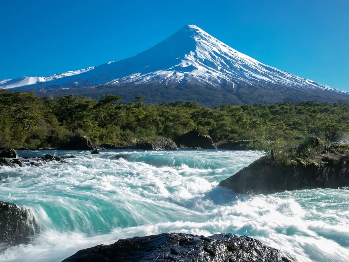 Viajes con todo incluido desde $180 mil: Sernatur abre 5.000 cupos para el programa Turismo Mujer y amplía rango de edad