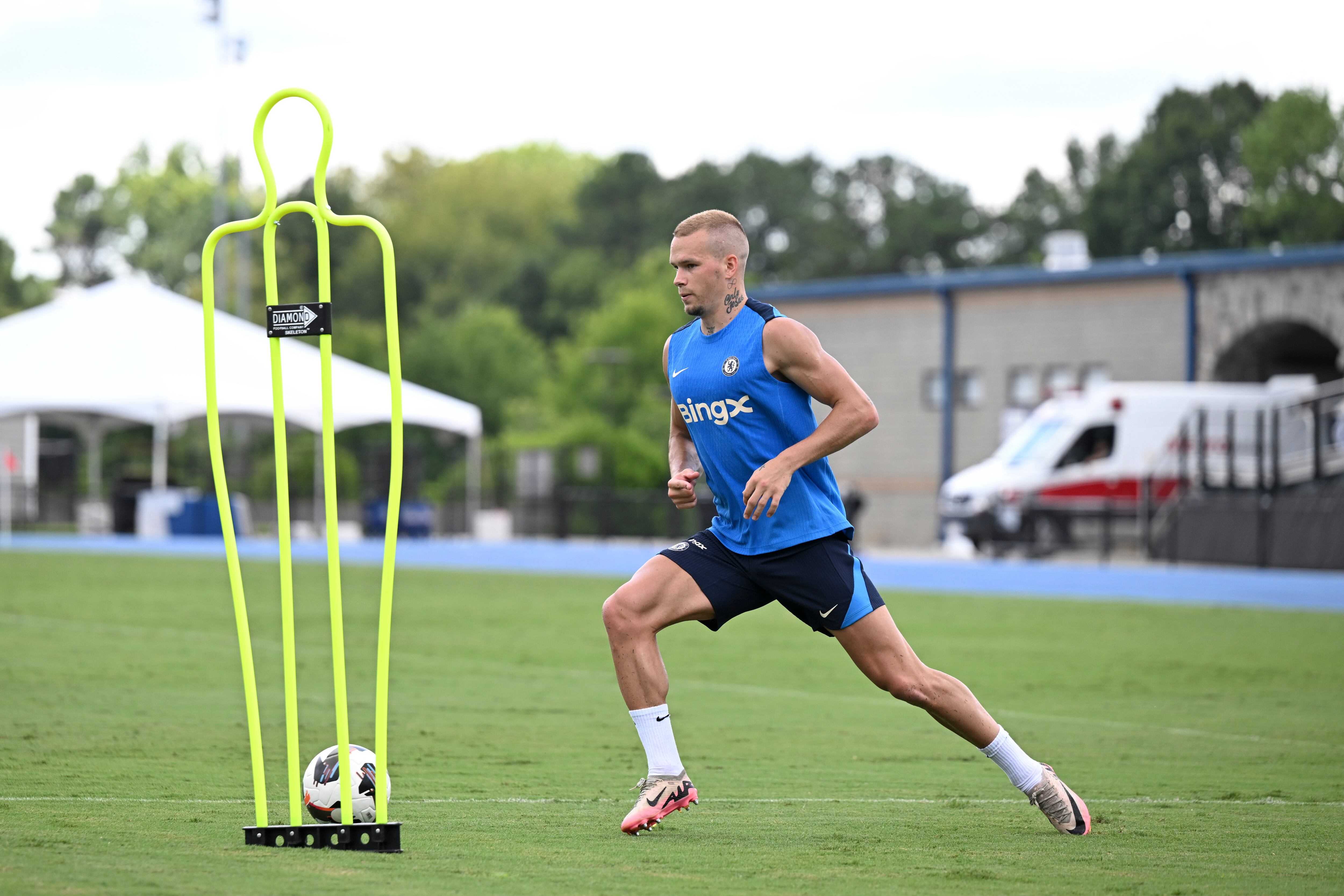 Mykhailo Mudryk durante un entrenamiento del Chelsea, en 2024. Foto: Getty Images