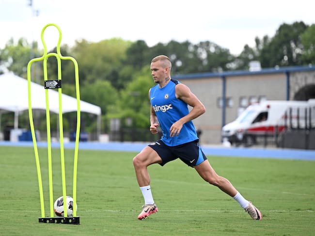 Mykhailo Mudryk durante un entrenamiento del Chelsea, en 2024. Foto: Getty Images