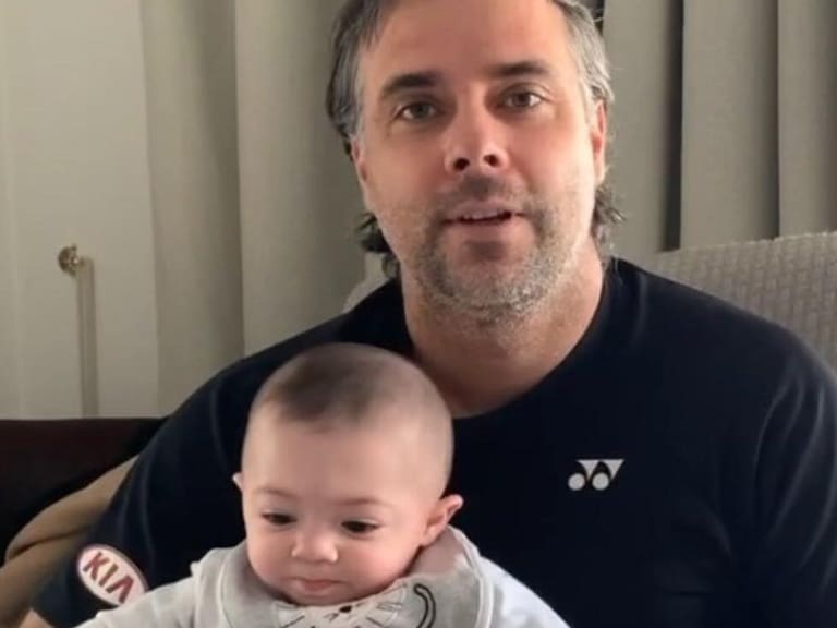 Fernando González presentó a su hijo para invitar a campaña de donación de sangre