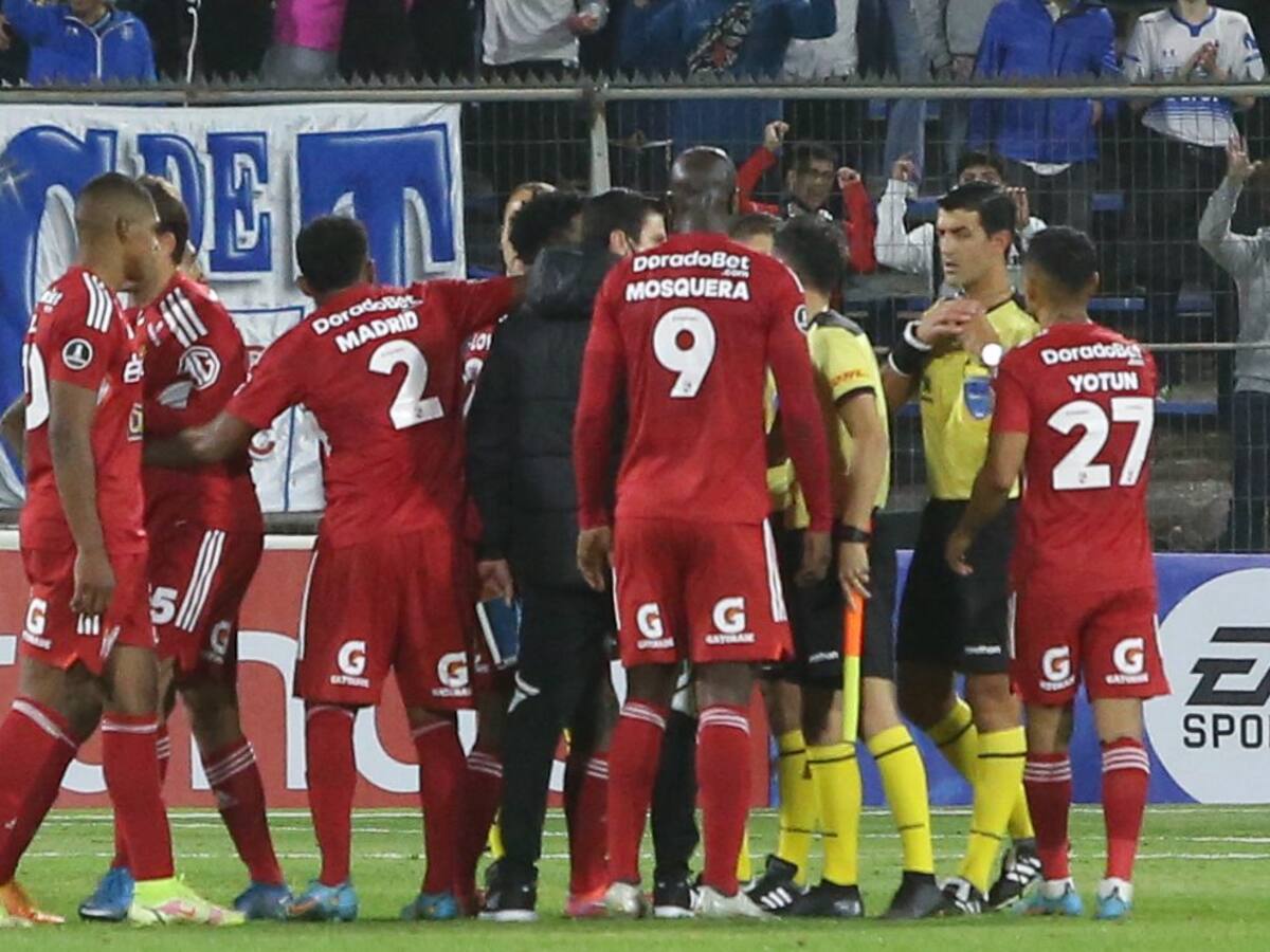 Sporting Cristal se lanzó contra el arbitraje y exigió sanciones por el penal que le dio el triunfo a Universidad Católica