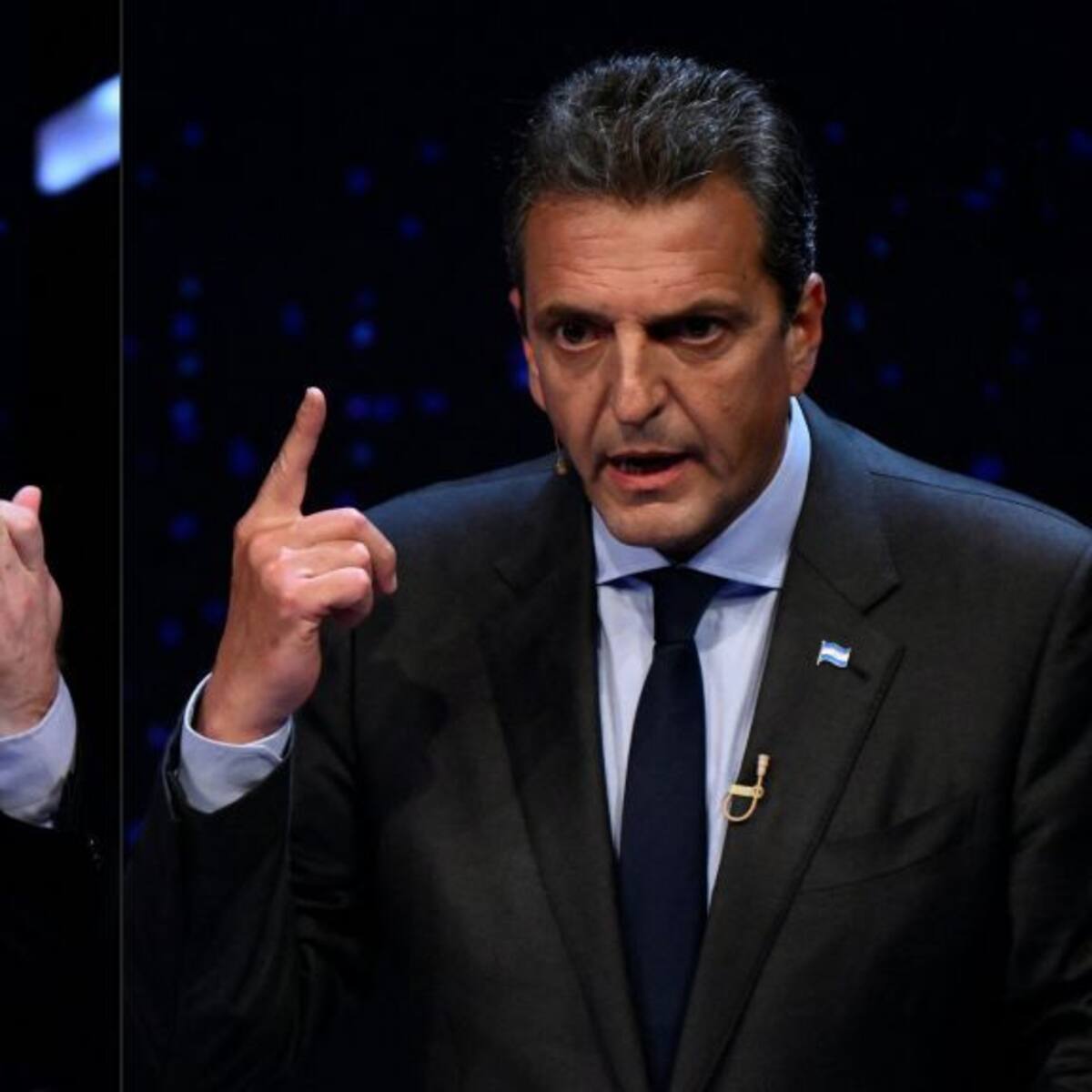 Subdirector El País América y balotaje en Argentina: «Si el ‘voto huérfano’ se decide a ir a votar, siete de cada 10 irá a Massa»