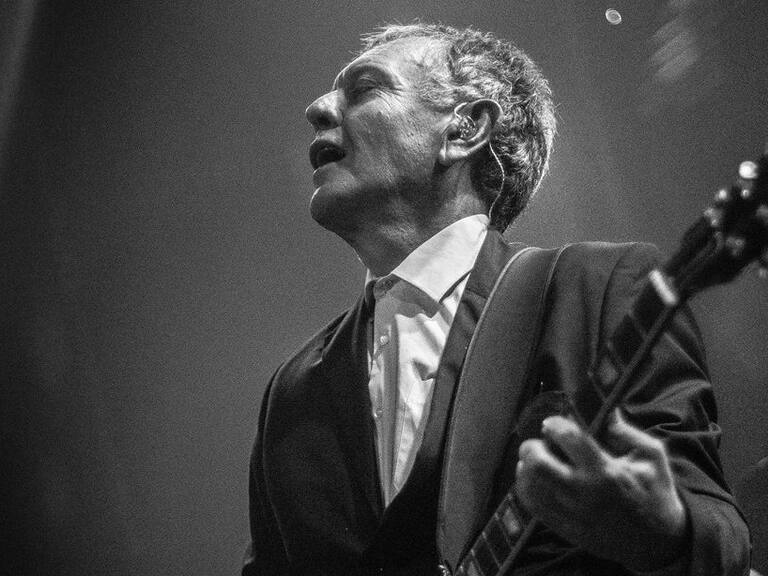 «Radio Vértigo»: un viaje por las canciones elegidas y presentadas por Carlos Cabezas
