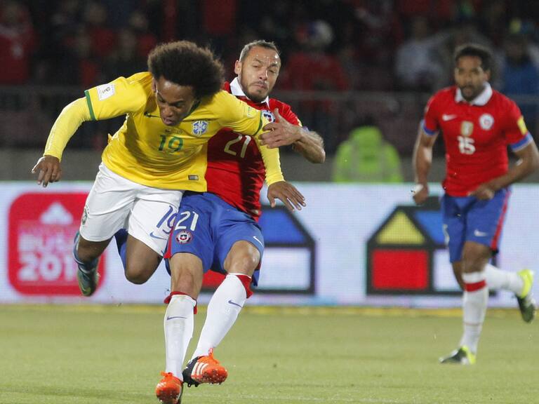 Marcelo Díaz Robbie Robinson