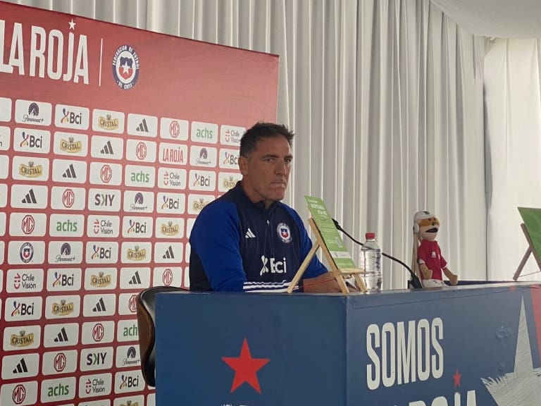 Eduardo Berizzo y la ausencia de Claudio Bravo por segunda convocatoria seguida: "Tomo las medidas que creo correctas para el bien del equipo"