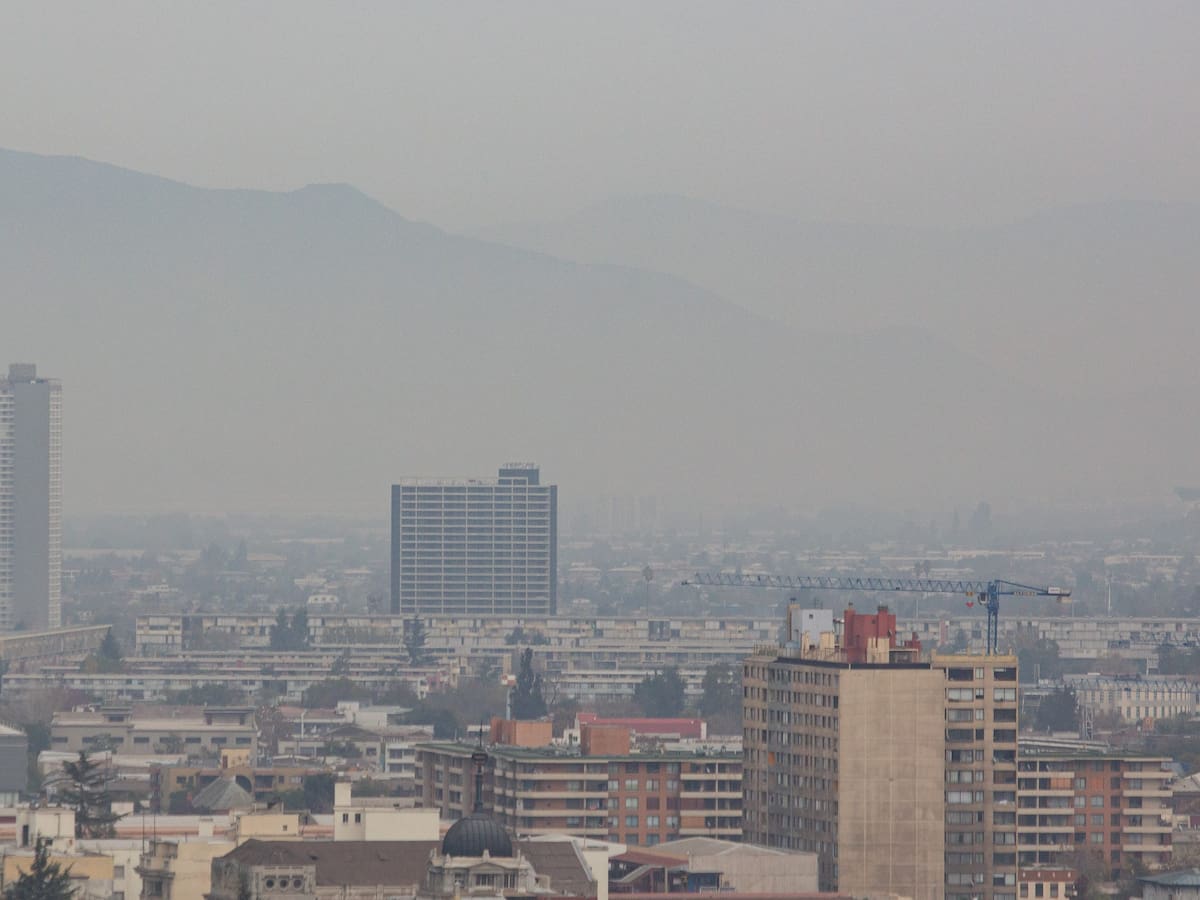 Quinta preemergencia ambiental en la región Metropolitana: esta es la restricción vehicular para hoy lunes 15 de junio