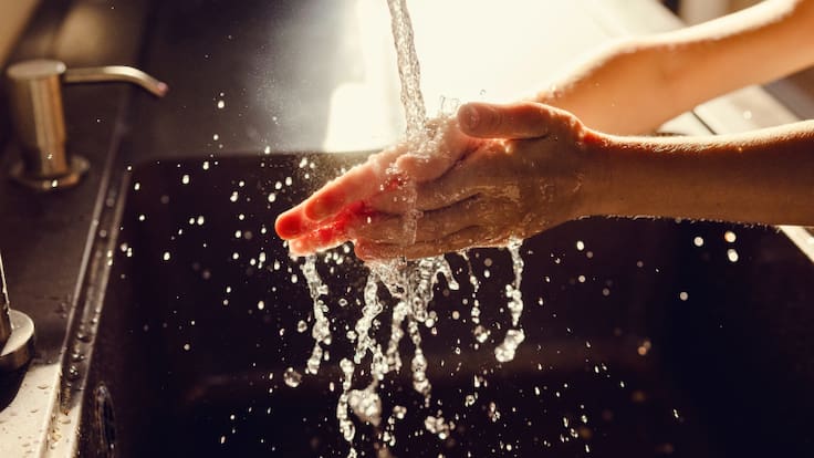Por hasta 12 horas: Aguas Andinas confirma cortes de agua en Santiago para este martes 26 de mayo en 3 comunas