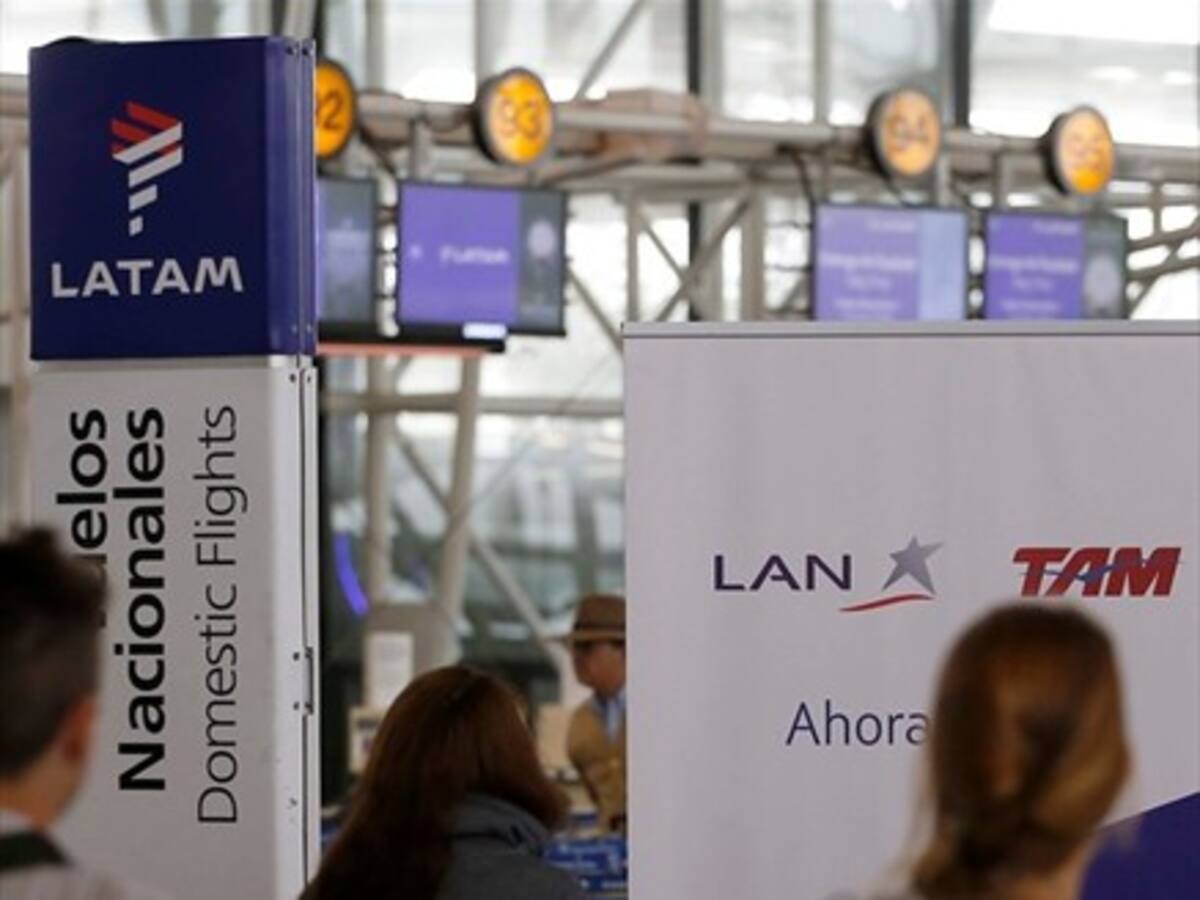 Sky sobre alzas de precios: «Van de acuerdo a cuán lleno esté el avión»