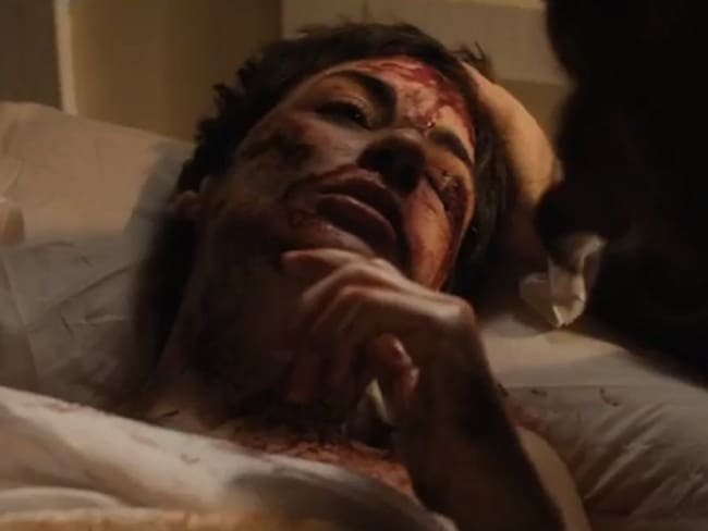 Cruda y sangrienta escena de Carmen Zabala impactó en el estreno de Hijos del Desierto: «Se va a robar la teleserie»