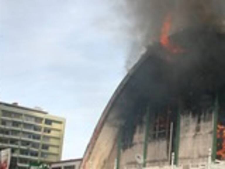 Incendio en Concepción afectó el Mercado Central de la ciudad