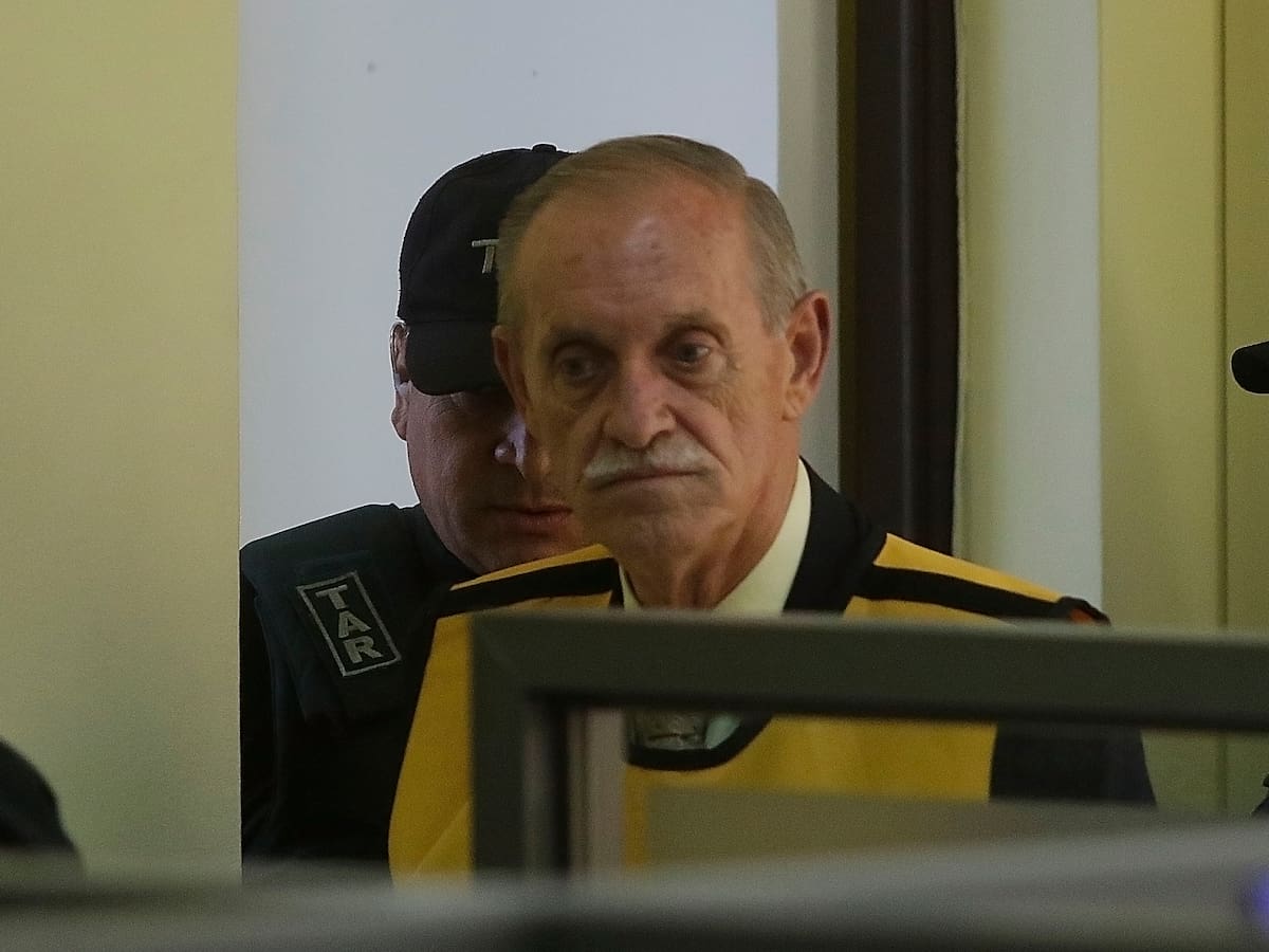 “No necesito perdones, ni misericordias”: La carta con que Miguel Krassnoff responde desde la cárcel al tema ‘indultos’