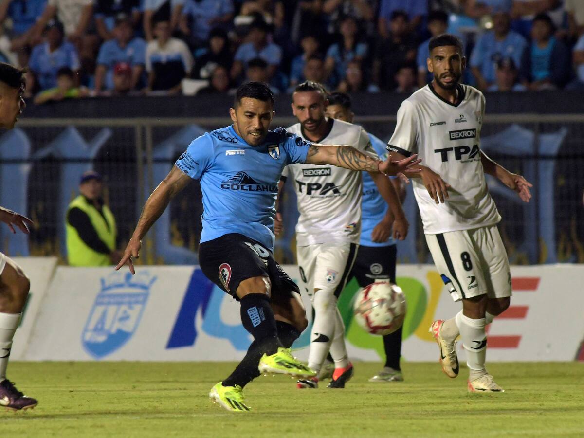 Deportes Iquique y San Marcos de Arica igualaron en un nuevo clásico en la “Noche Celeste”