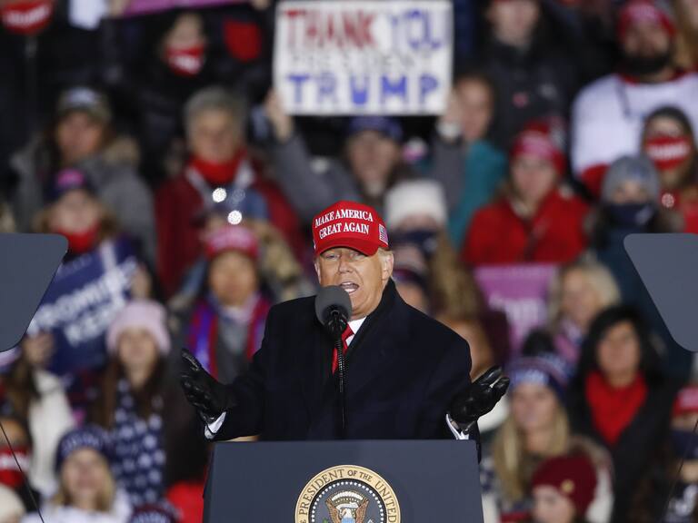 Donald Trump arremetió contra Lady Gaga y Jon Bon Jovi en uno de sus recientes mitines