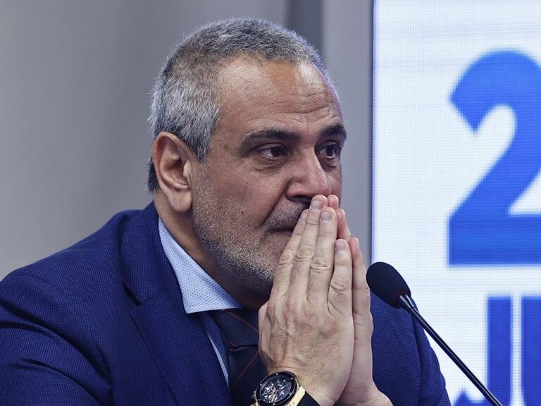 «Queridos presidentes… estoy decepcionado»: Pablo Milad busca a quien filtró conversación que lo tiene enfrentado con el Gobierno