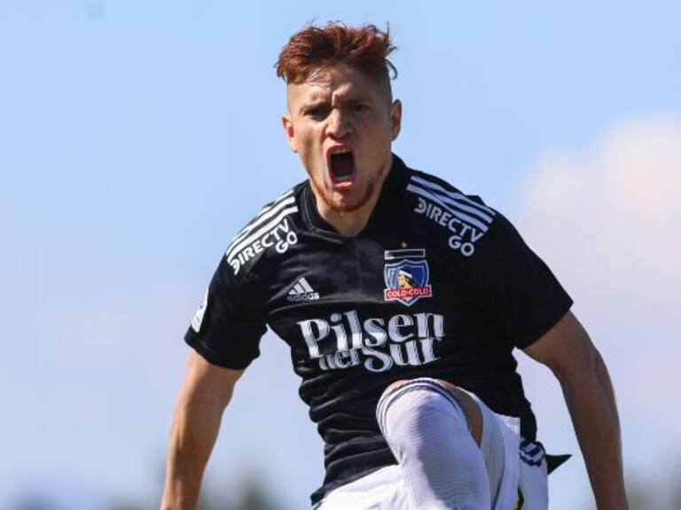 Colo Colo tumbó a Palestino en La Cisterna y se volvió a escapar en la punta del Campeonato Nacional