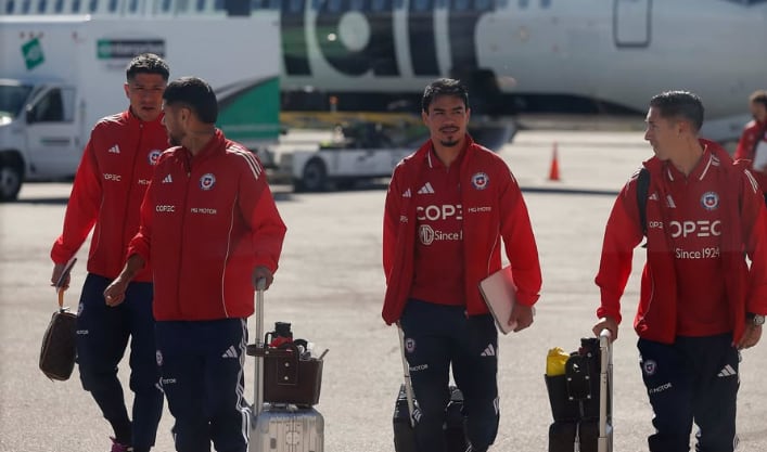 Visita especial: exentrenador de La Roja apareció en la última práctica de Chile antes de enfrentar a Canadá