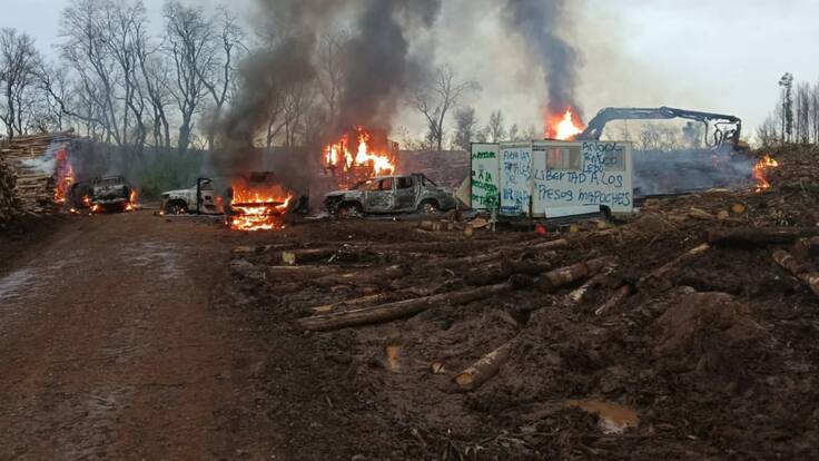 Atentado en el Biobío: ataque incendiario destruye maquinaria en faena forestal entre Mulchén y Collipulli