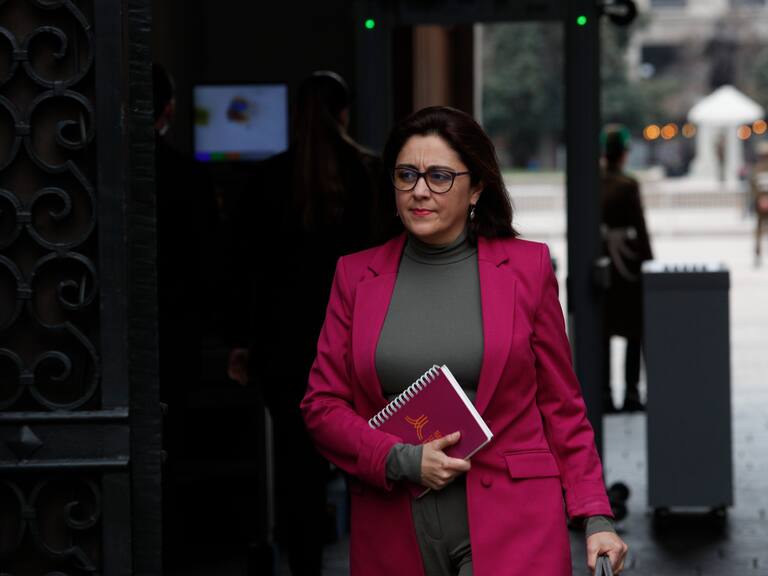 Ex ministra Marcela Sandoval declara ante fiscalía en calidad de imputada por fallida compra-venta de la casa de Allende