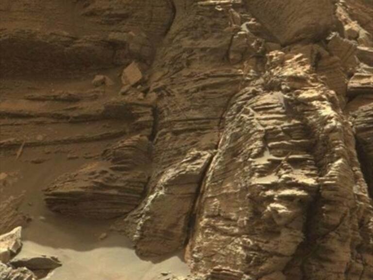 Curiosity envía sorprendentes imágenes de la superficie Marte