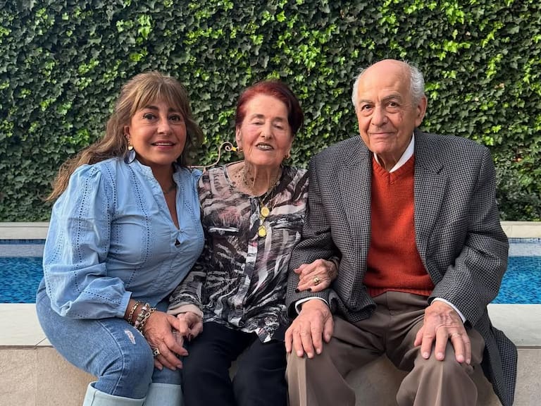 Detallan robo a los padres de Helhue Sukni: los maniataron, amenazaron con cuchillos y les robaron más de $20 millones