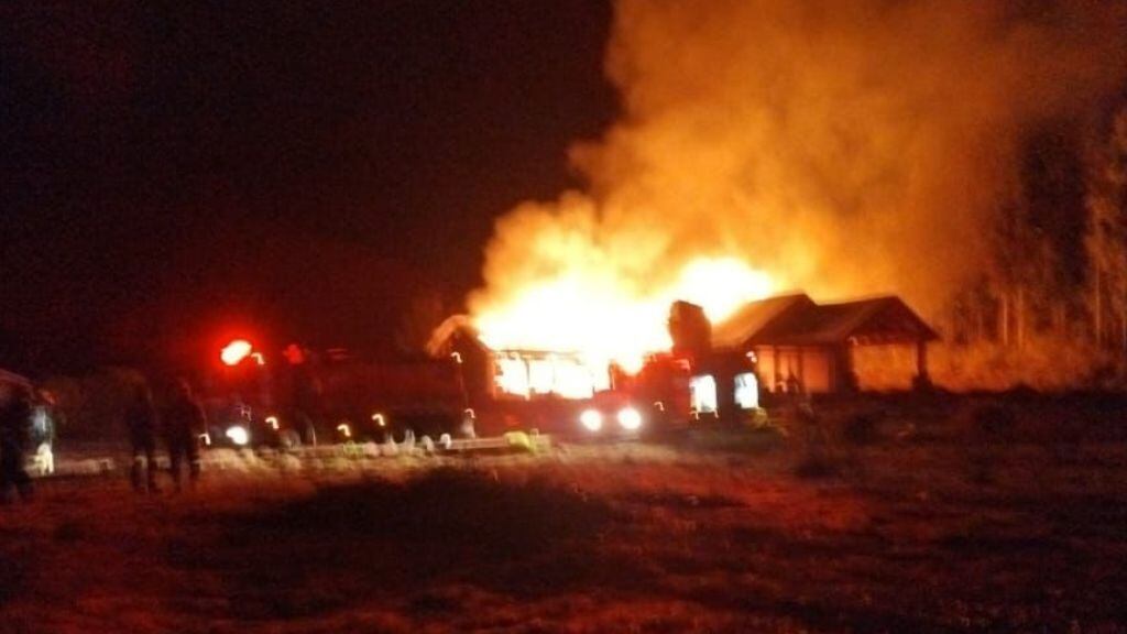 Ataque incendiario, cañete, 1024x576 jpg ok
