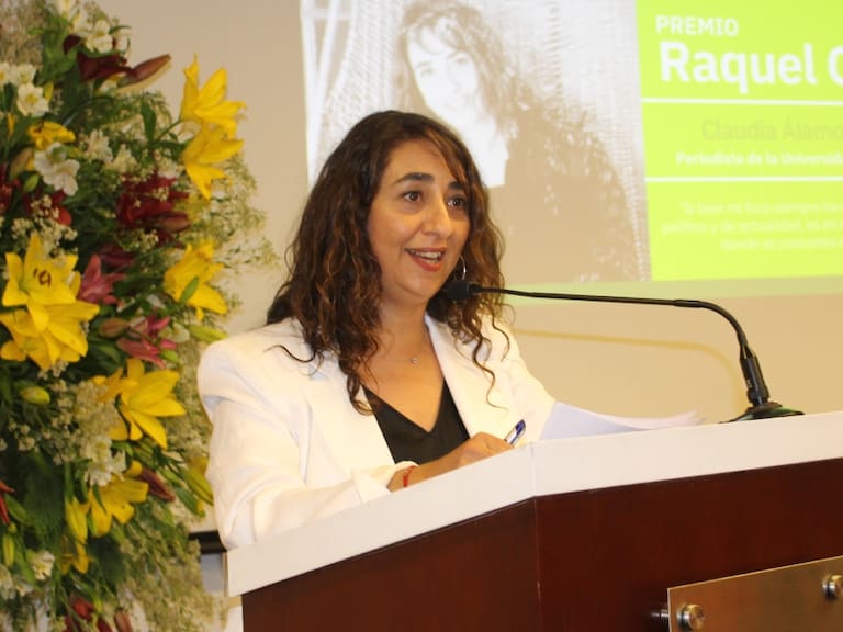 Claudia Álamo recibió el Premio Raquel Correa: «Es el mayor honor que una entrevistadora puede tener»