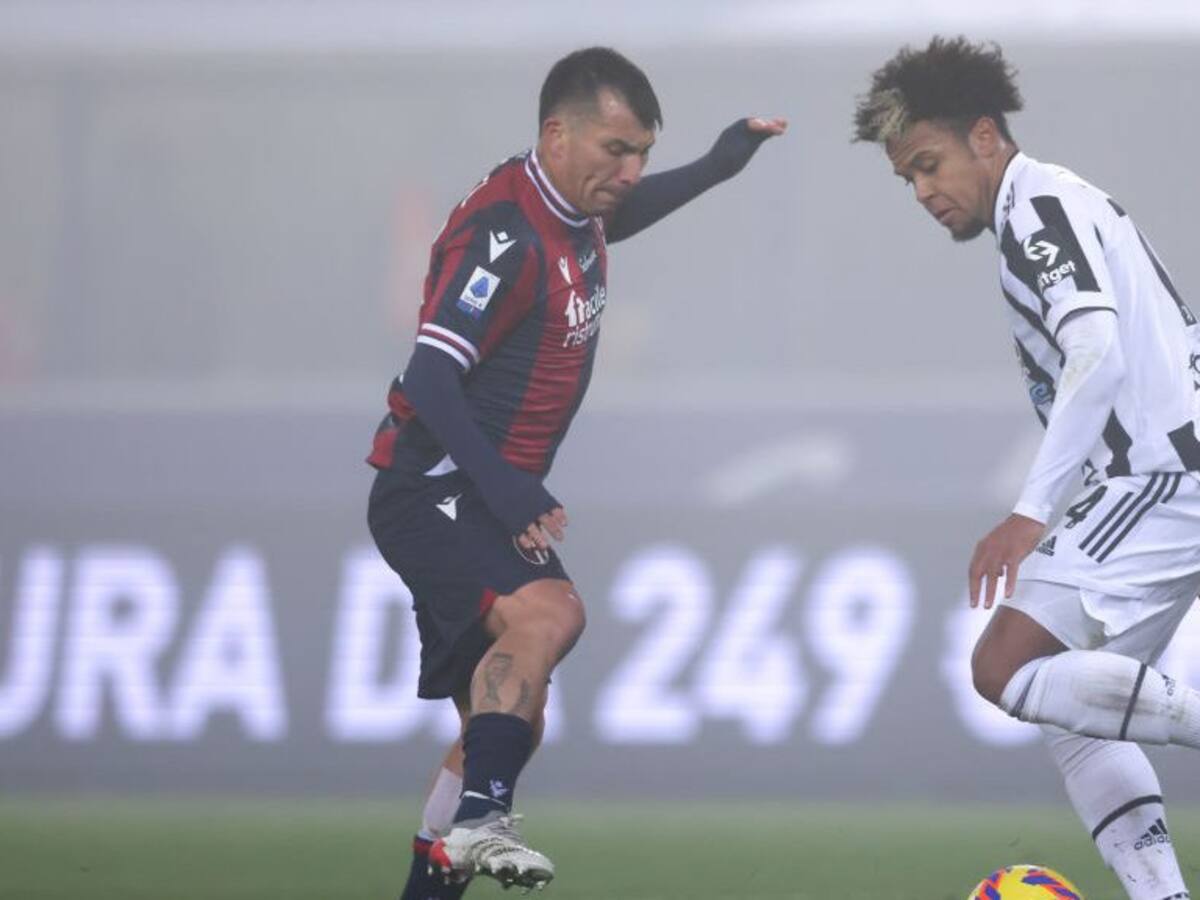 Gary Medel fue titular y jugó todo el partido en la derrota del Bologna ante la Juventus por la Serie A