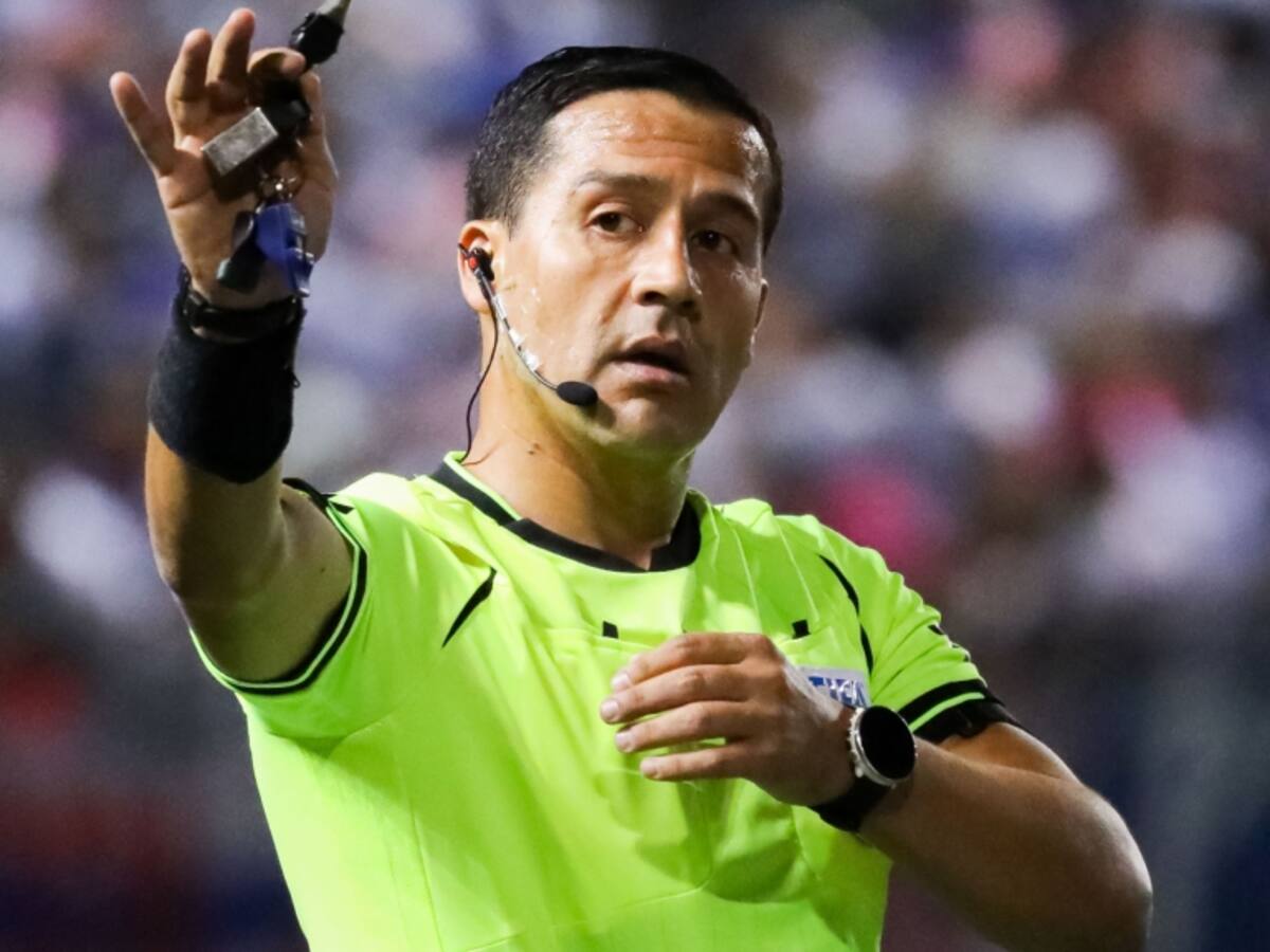 Felipe González valora su desempeño dirigiendo en el Sudamericano Sub 17: «Espero que esta actuación nos permita seguir representando a Chile»