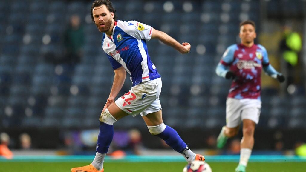 La calculadora a la que debe apelar Ben Brereton para clasificar a los playoffs de ascenso en Inglaterra