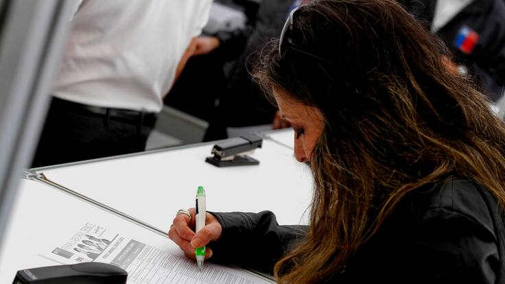 Sueldos de hasta $1 millón 300 mil: cómo postular a las ofertas de trabajo que tiene Ñuñoa