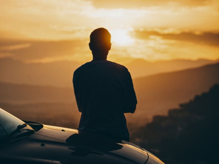 ¿Es un problema? Estudio revela cómo puede afectar la soltería después de los 20 a las personas