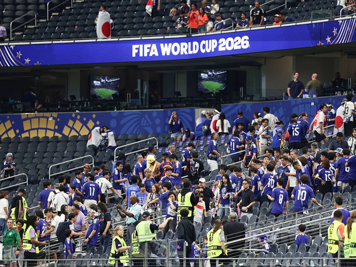 Un clásico: hinchas de Japón deslumbran al mundo con su organización y limpieza en el Mundial 2026