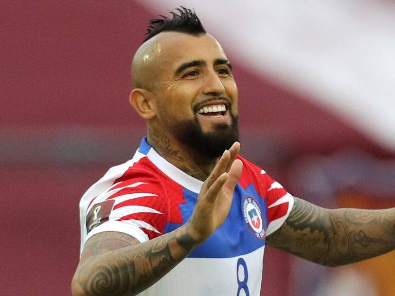 CARACAS, VENEZUELA - NOVEMBER 17: Arturo Vidal of Chile celebrates after scoring the first goal of his team during a match between Venezuela and Chile as part of South American Qualifiers for World Cup FIFA Qatar 2022 at Estadio Olímpico on November 17, 2020 in Caracas, Venezuela. (Photo by Miguel Gutierrez - Pool/Getty Images)