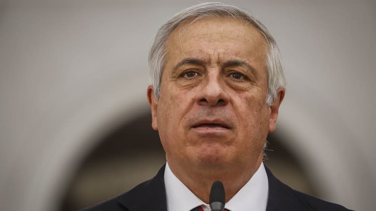 12 de marzo del 2020/SANTIAGOEl ministro de Salud, Jaime Mañalich, da un punto de prensa, tras reunirse con el Presidente de la Republica, y tomar medidas para los distintos eventos masivos, y así evitar contagio de coronavirus.
FOTO: SEBASTIAN BELTRAN GAETE/AGENCIAUNO