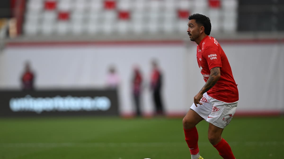 Niklas Castro se destapa con un doblete en heróico triunfo de su equipo en la Conference League