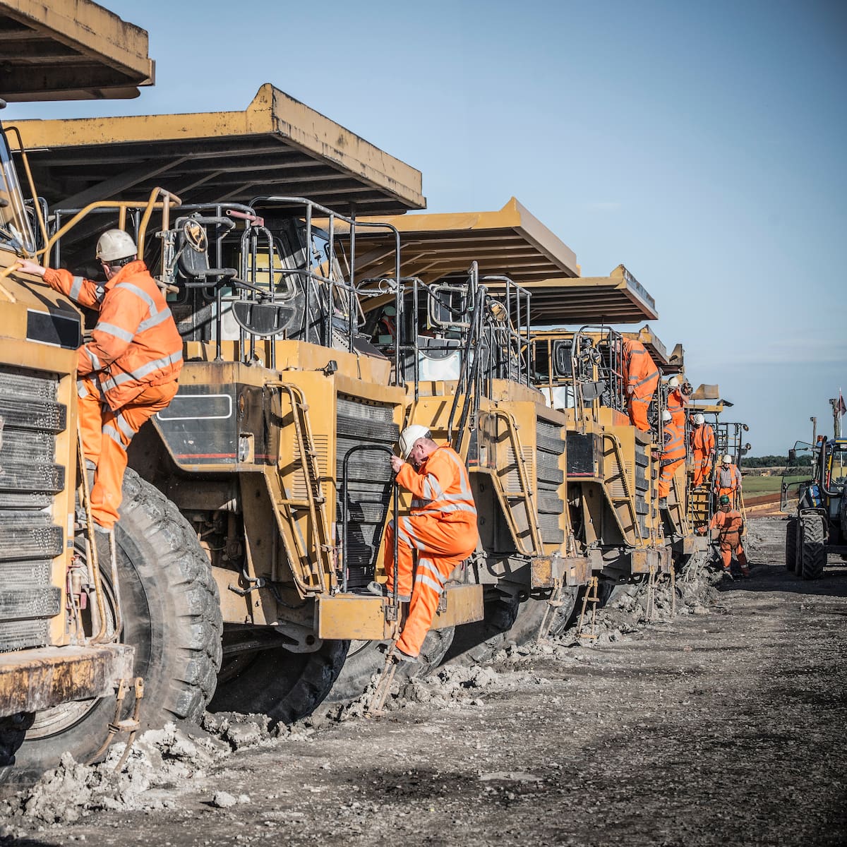 Imacec de julio cae un 1,5%: los factores que afectaron a la economía de Chile