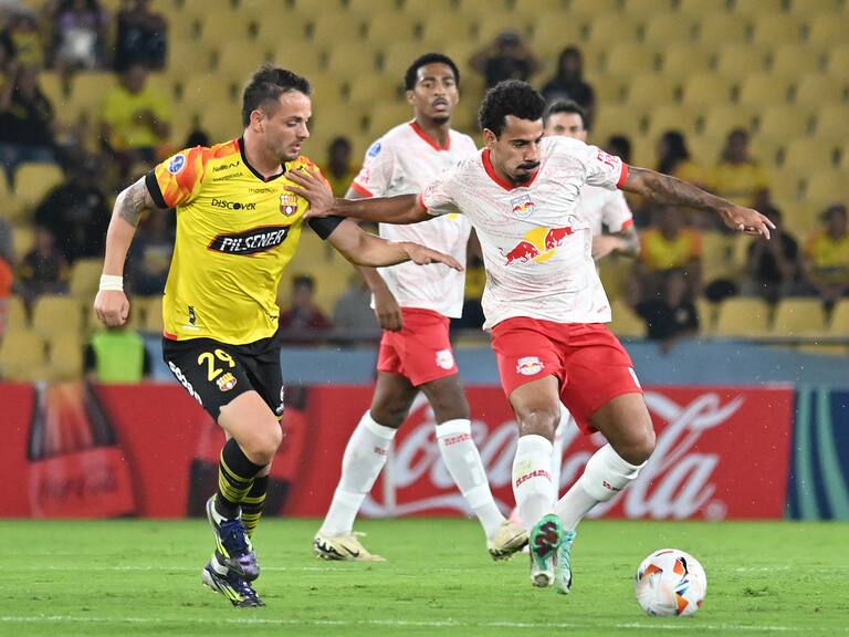 Presidente de Barcelona de Guayaquil aborda el interés de la U por Octavio Rivero