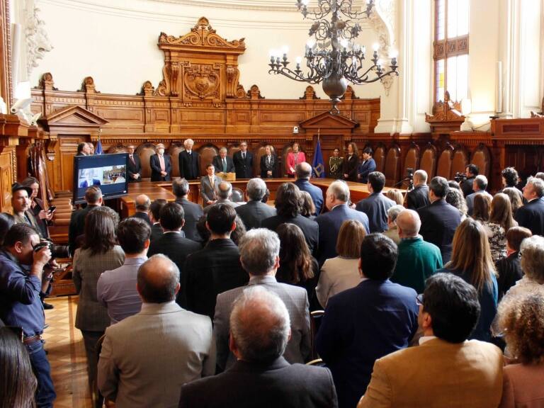 A 50 años del golpe de Estado: Corte Suprema entregó títulos de abogado de forma póstuma a 8 víctimas de la dictadura