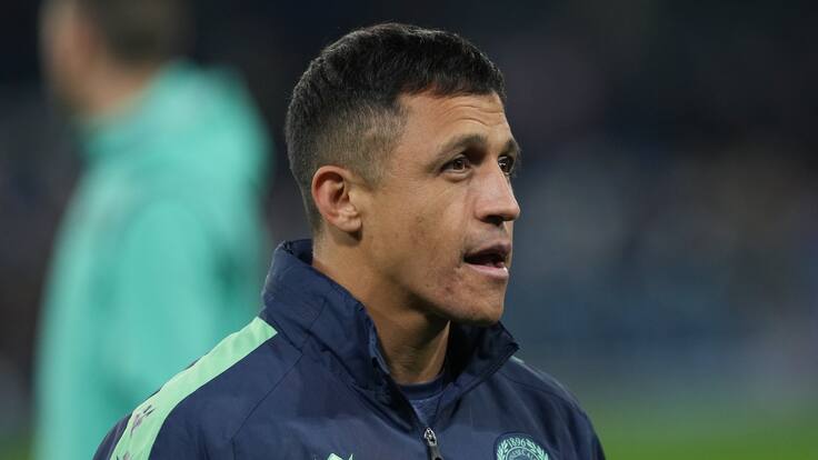 Contrato especial y hasta un avión privado: revelan la millonaria oferta que tienta a Alexis Sánchez para dejar Udinese