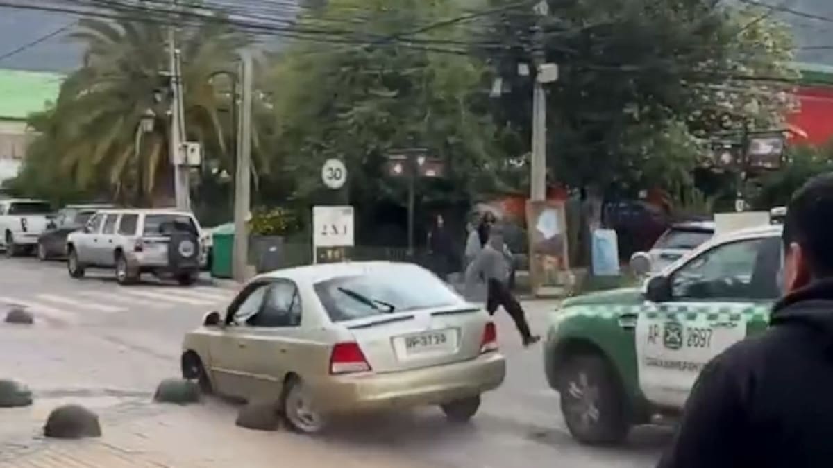 Su escape duró pocos metros: conductor destrozó su auto al intentar evadir a Carabineros en San José de Maipo