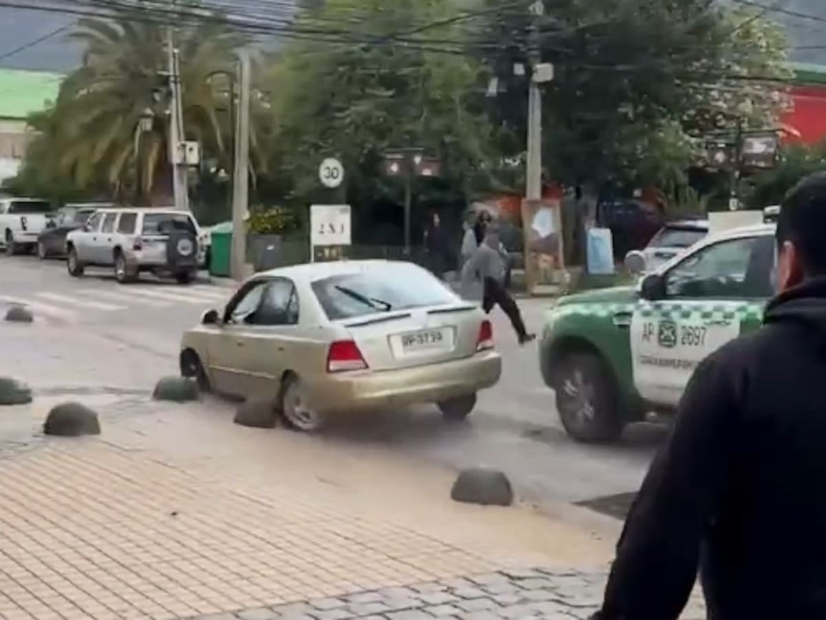 Su escape duró pocos metros: conductor destrozó su auto al intentar evadir a Carabineros en San José de Maipo