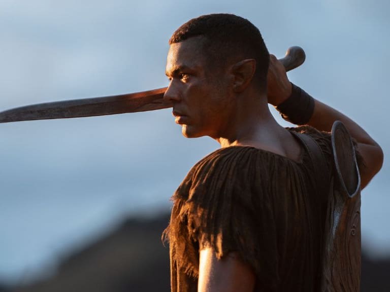 psicóloga Amazon Prime Video - los anillos de poder - racismo