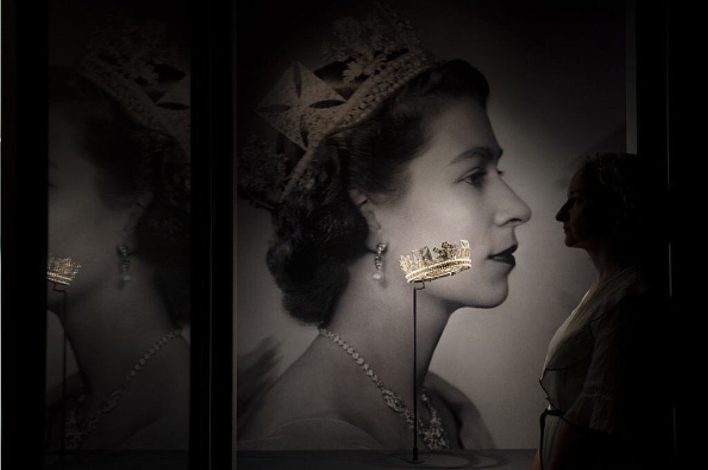 Reina Isabel II: Un homenaje musical en Letra y Música